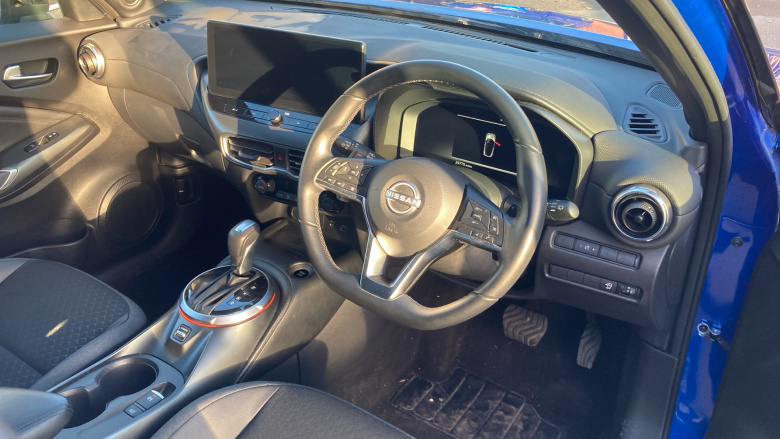 Nissan Juke 1.0 DiG-T N-Connecta 5dr DCT Petrol Hatchback